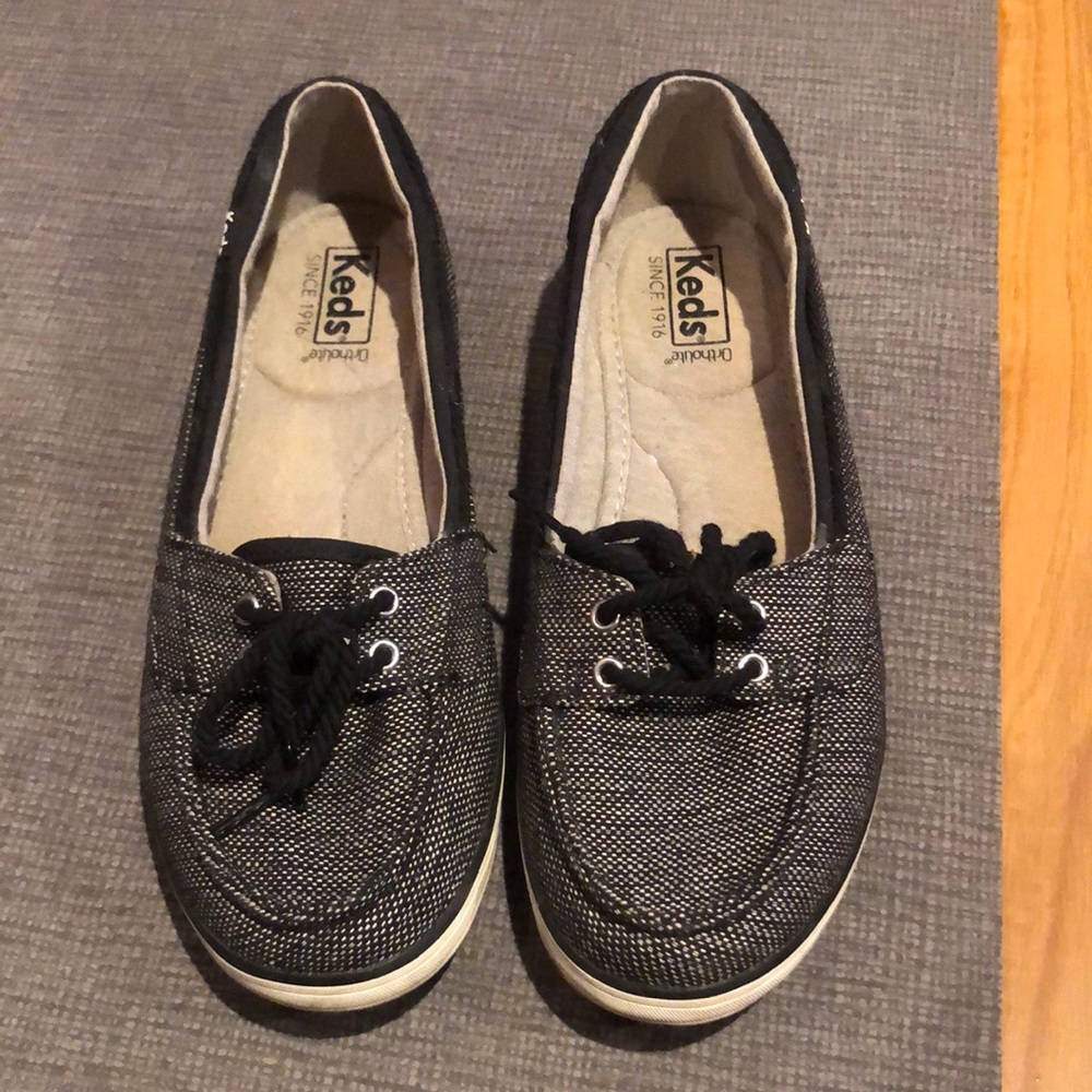 barely worn womens shoes!